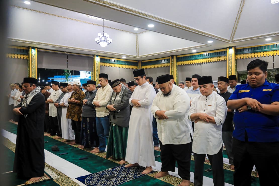 Malam Penuh Berkah di Bulan Ramadhan, Rico Waas Perkuat Ukhuwah Lewat Tarawih Bersama Warga Medan Selayang