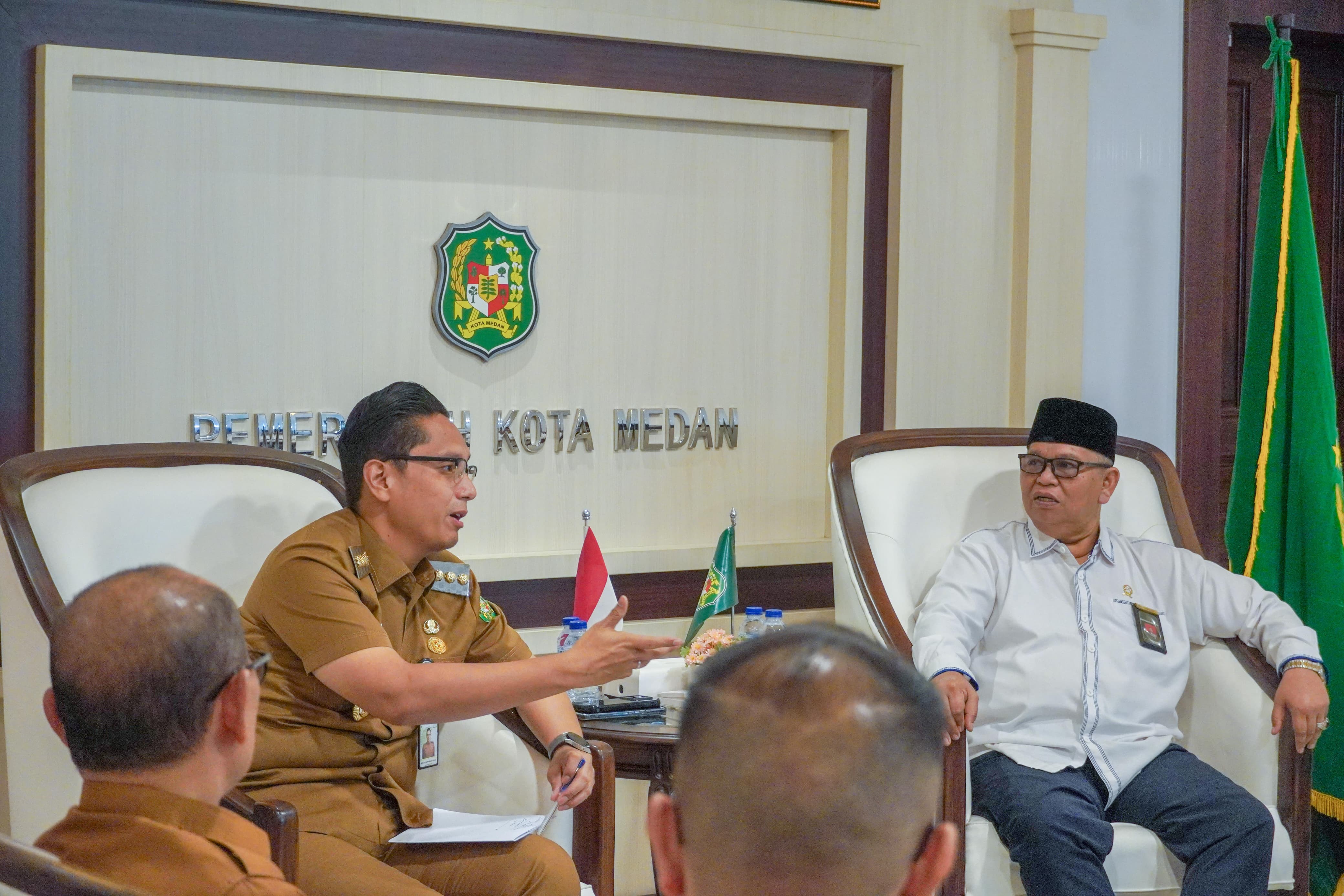 Camat, Lurah & Kepling Diminta Data Warga yang Pernikahannya Belum Tercatat, Rico Waas : Permudah Pengurusan Administrasi Kependudukan