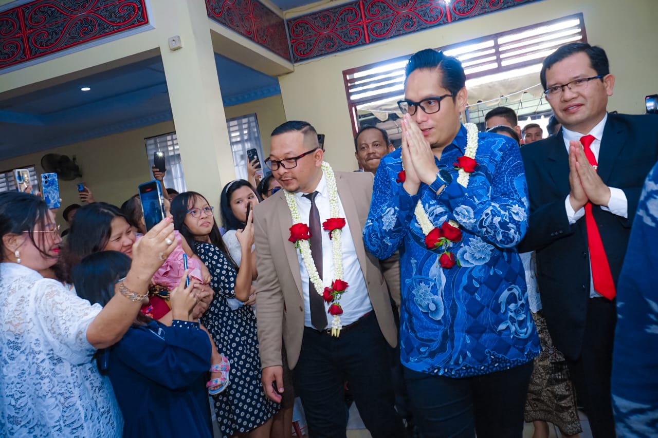 Di Pesta Puncak Tahun Transformasi HKBP Distrik XXXI Medan Utara, Rico Waas Ajak Masyarakat Berubah Jadi Lebih Baik, Diawali Dari Keluarga