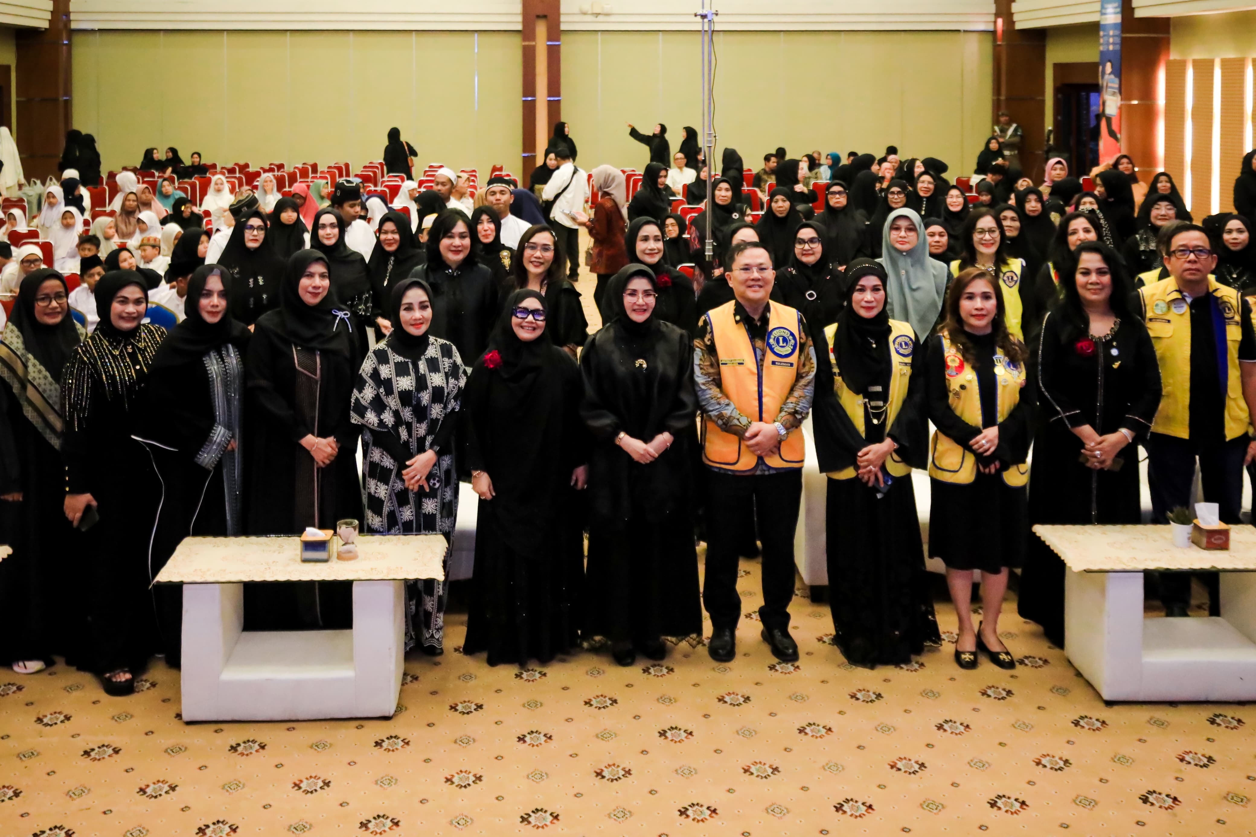 Hadiri Pengajian Akbar Menjemput Berkah, Istri Zakiyuddin Harahap Ajak Masyarakat Jadikan Ramadan Momentum Tingkatkan Kepedulian Sosial