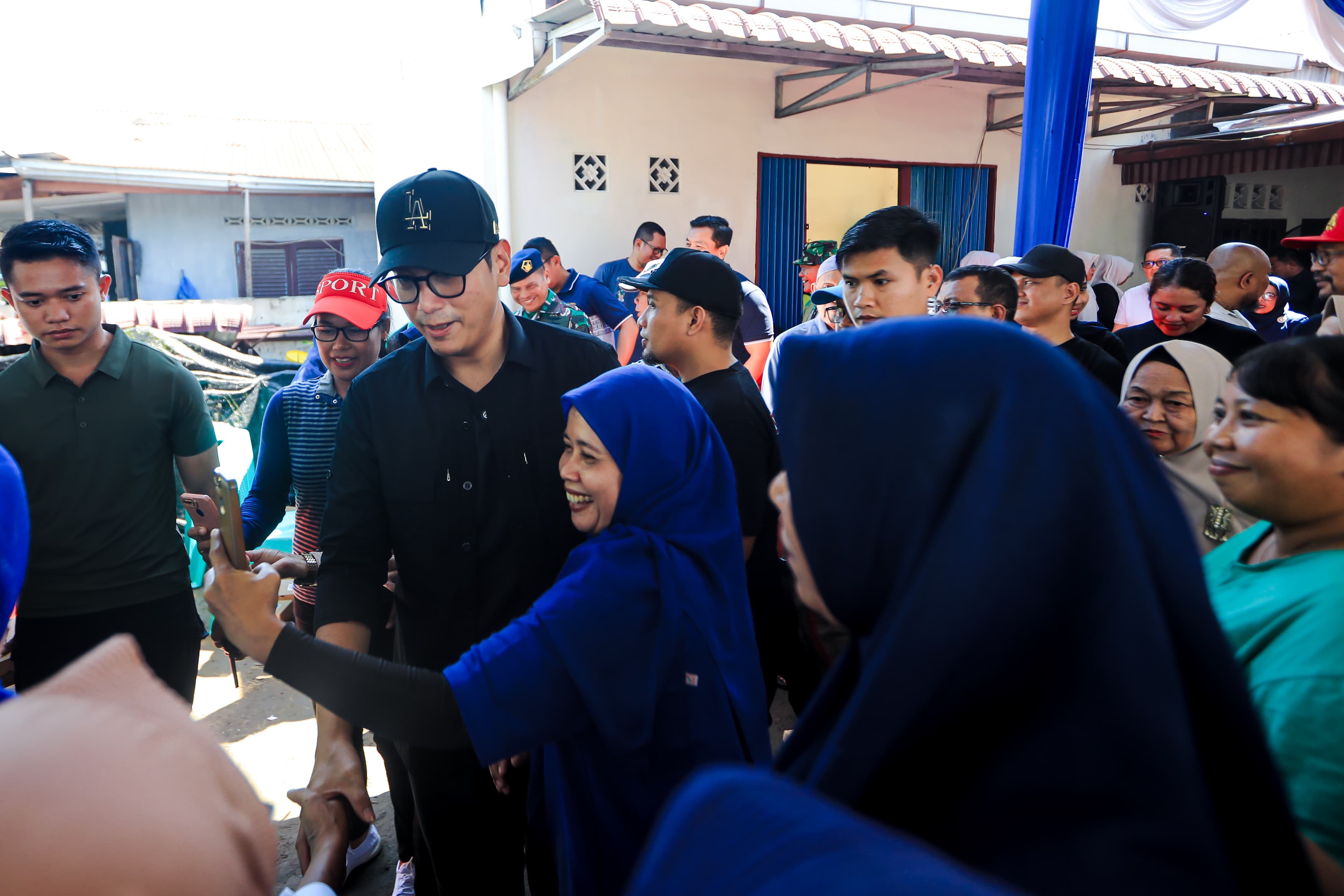 Warga Medan Selayang Ngadu ke Rico Waas Persoalan Narkoba dan Infrastruktur