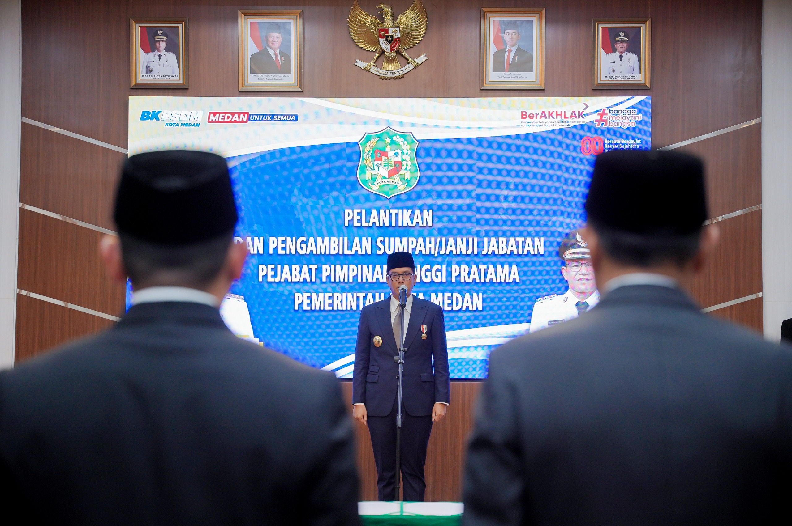 Lantik 9 Pejabat Pimpinan Tinggi Pratama, Rico Waas: Saya Tak Minta Sepeserpun, Layani Masyarakat, Majukan Medan